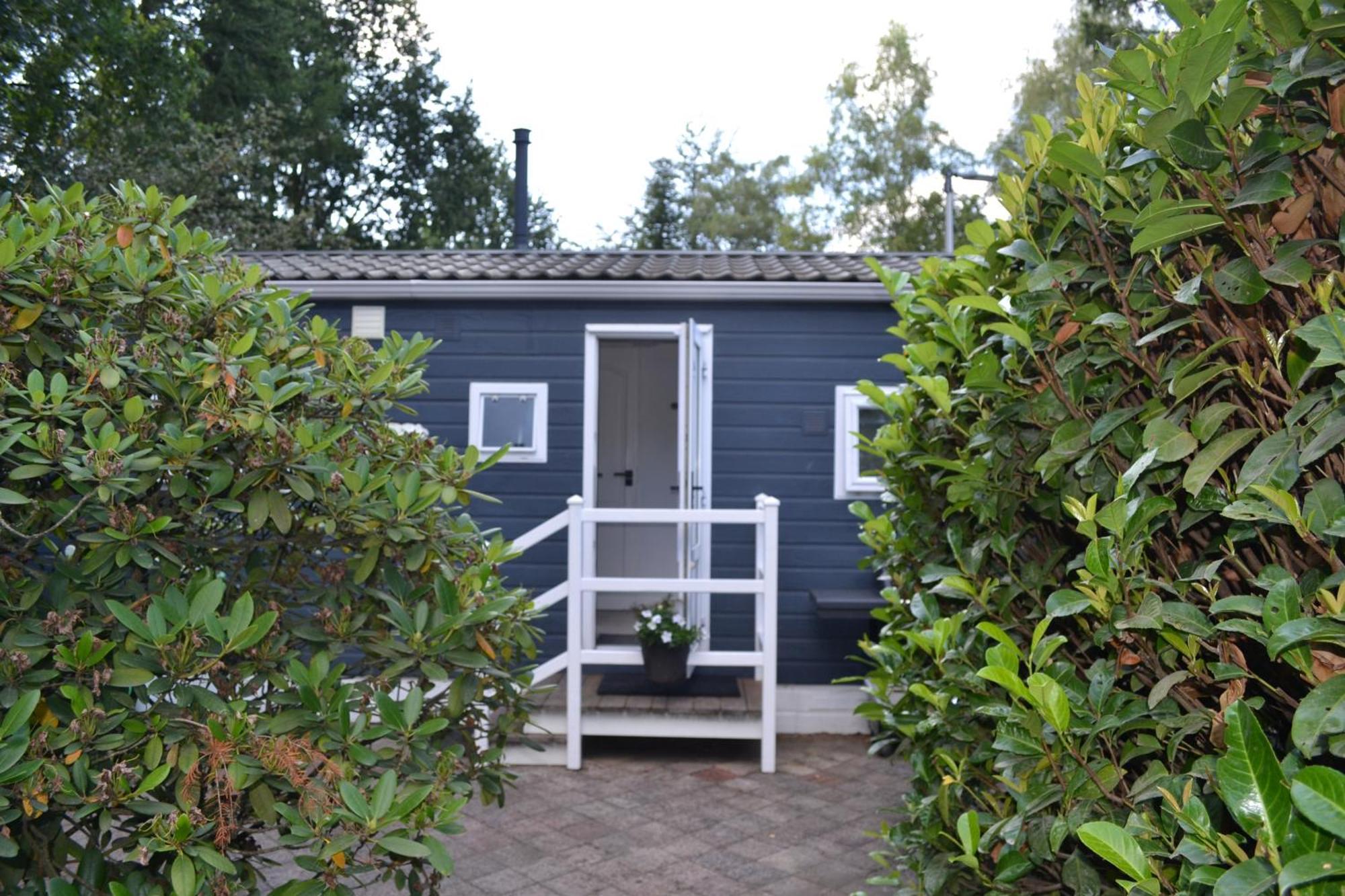 Modern Chalet In De Bossen Van De Veluwe エーペ エクステリア 写真