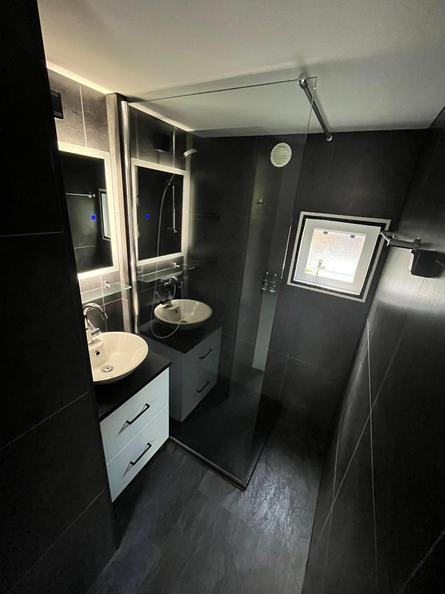 Modern Chalet In De Bossen Van De Veluwe エーペ エクステリア 写真
