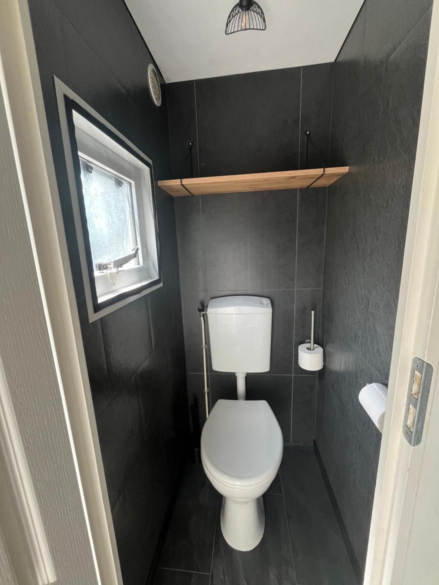 Modern Chalet In De Bossen Van De Veluwe エーペ エクステリア 写真